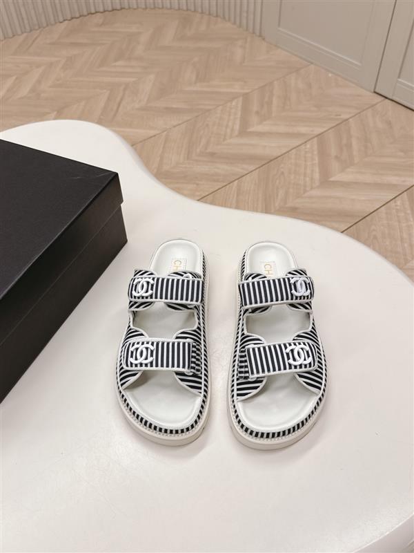 20251128184436382 280